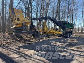 John Deere 437 D Knuckle boom loaders