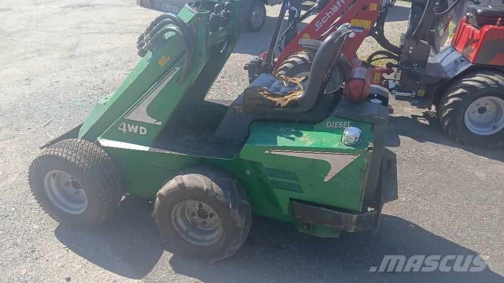 Avant 320 Multi-purpose loaders