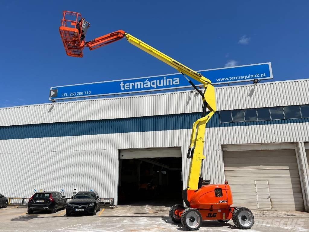 JLG 600 AJ Articulated boom lifts
