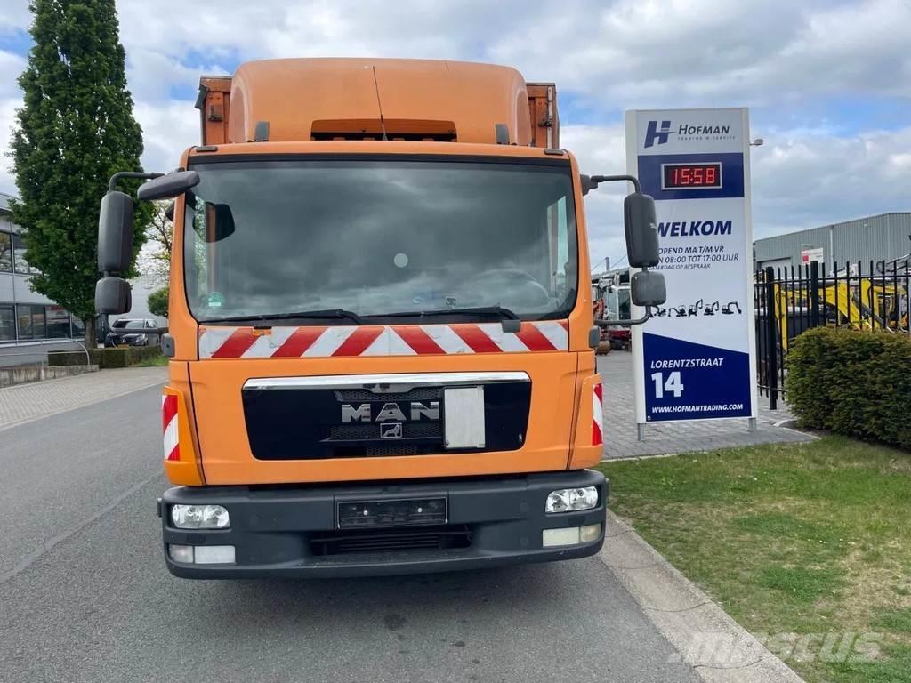 MAN TGL 8.220 Flatbed / Dropside trucks