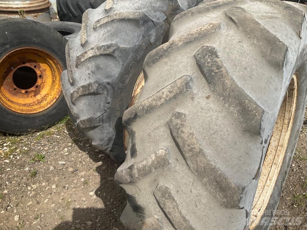 Datho Tvillinghjul Tyres, wheels and rims