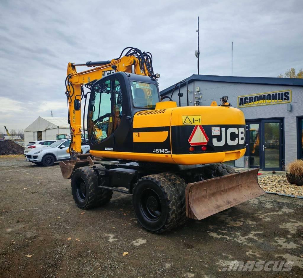 JCB JS 145 W Wheeled excavators