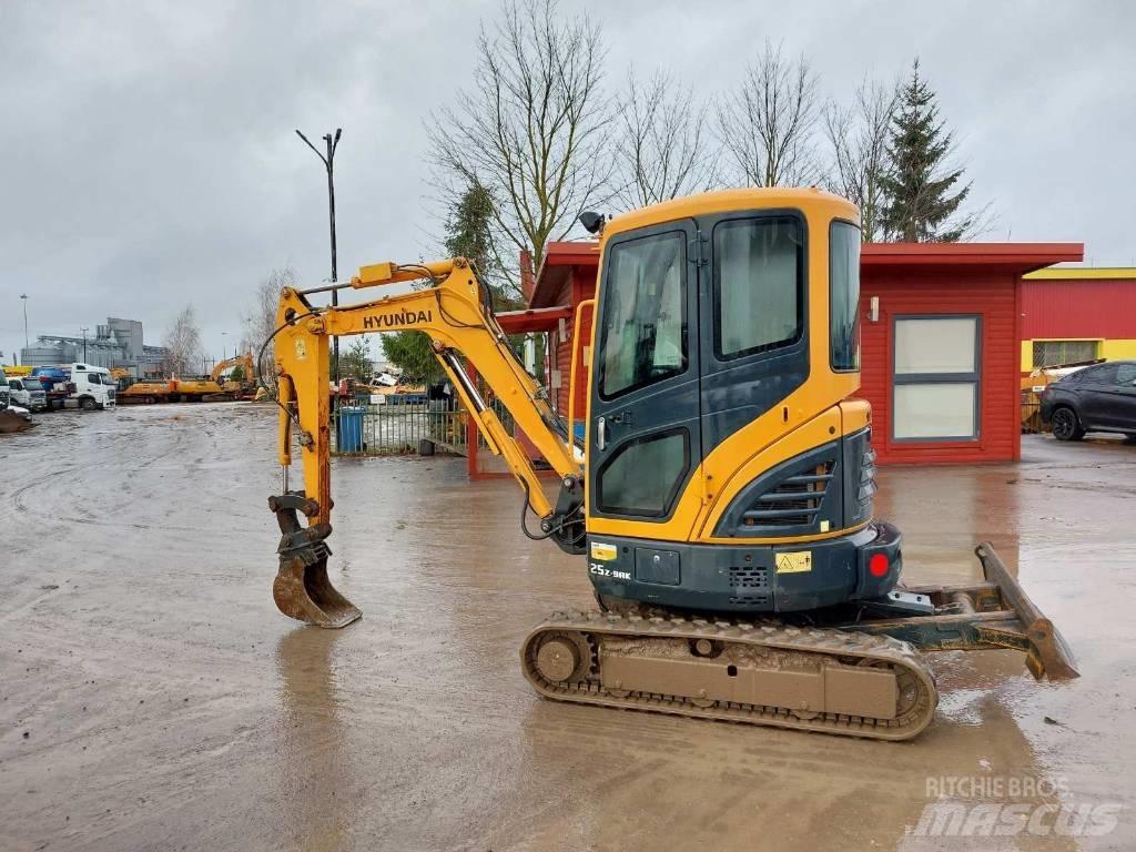 Hyundai R25Z-9AK Mini excavators < 7t (Mini diggers)