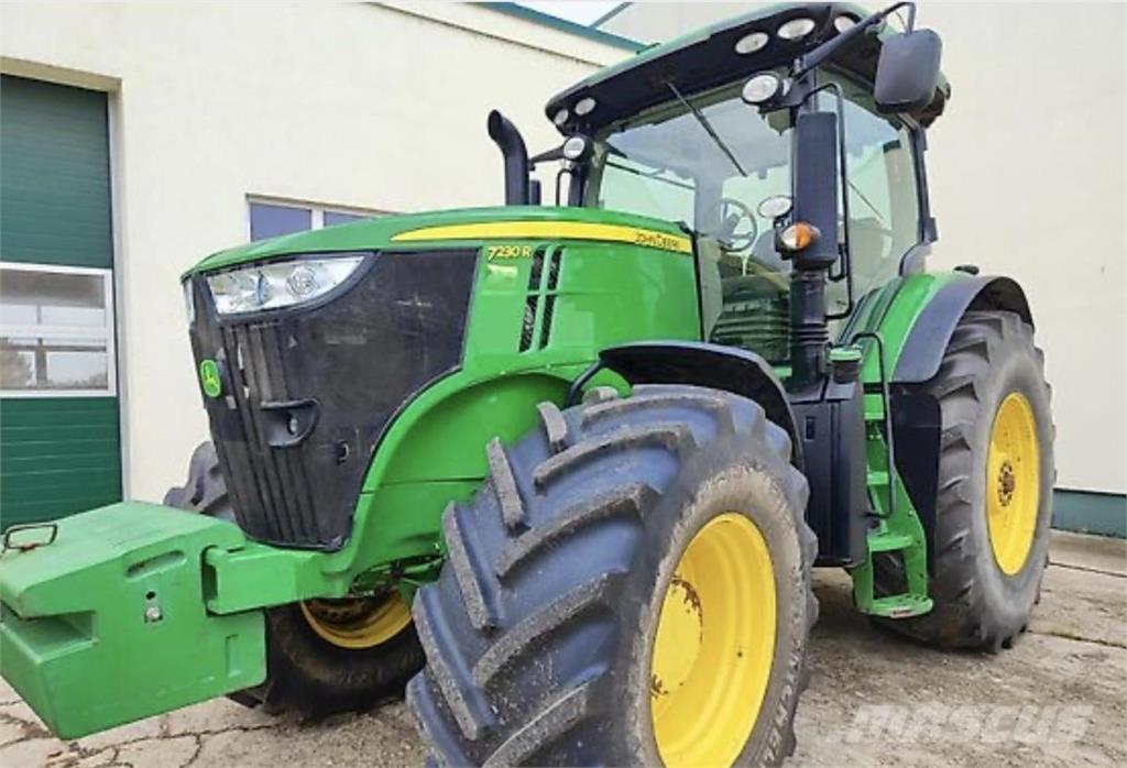 John Deere 7230 R Tractors