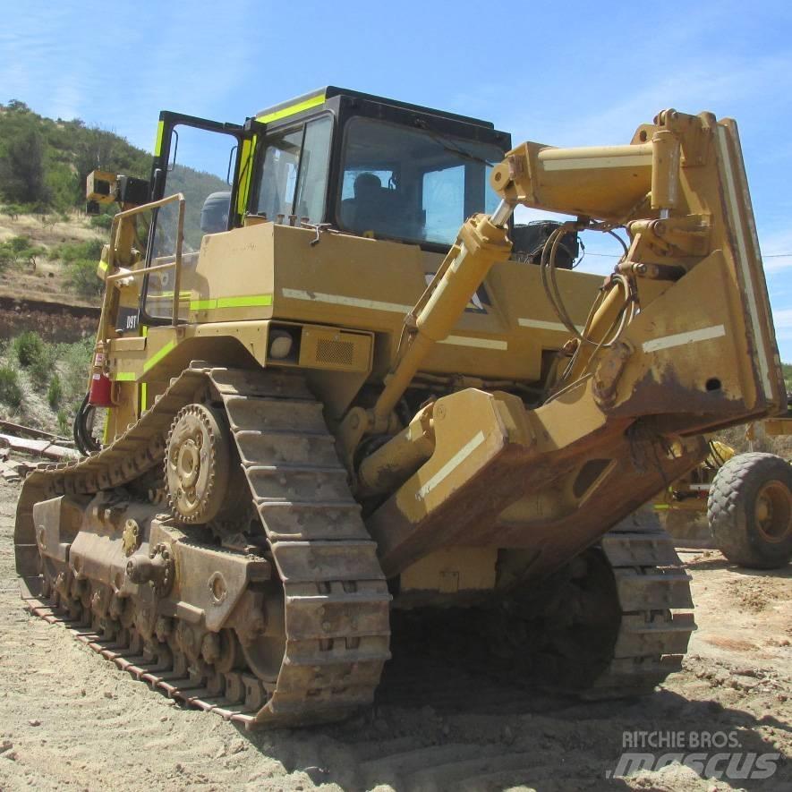 CAT D 9 T Crawler dozers