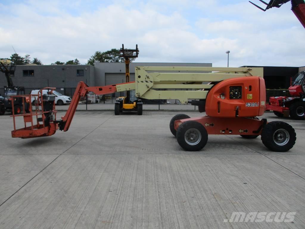 JLG 510 AJ (866) Compact self-propelled boom lifts