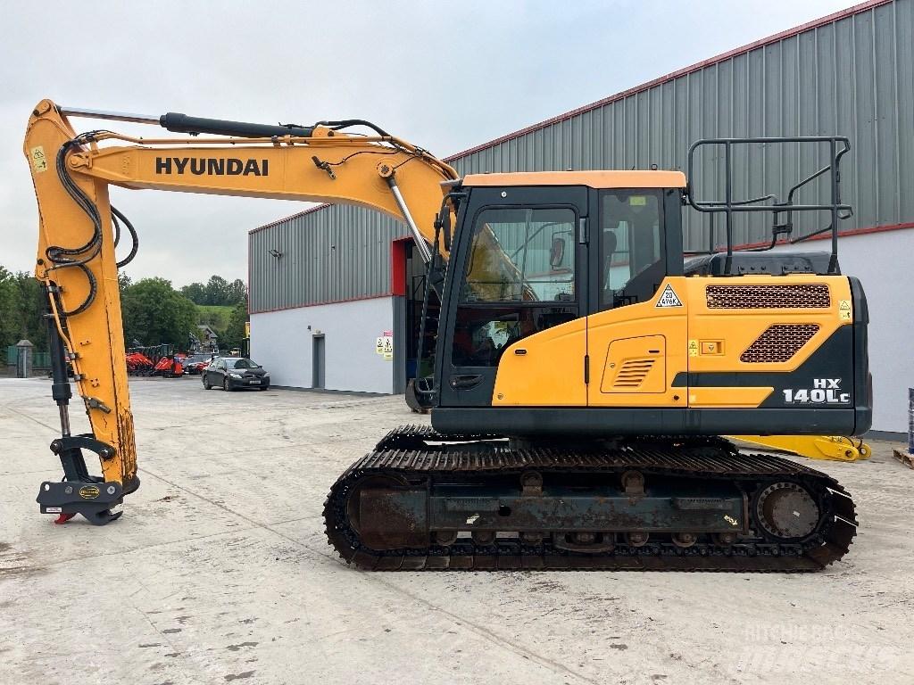 Hyundai HX140LC Crawler excavators
