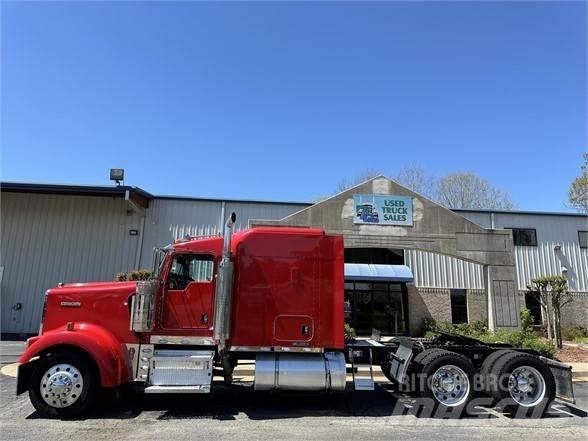 Kenworth W900L Other