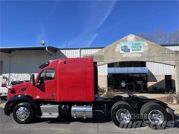 Peterbilt 587 Prime Movers