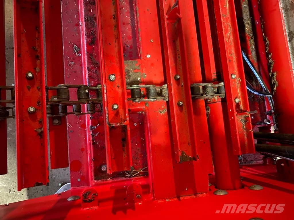 Silofarmer DB18 Bale shredders, cutters and unrollers