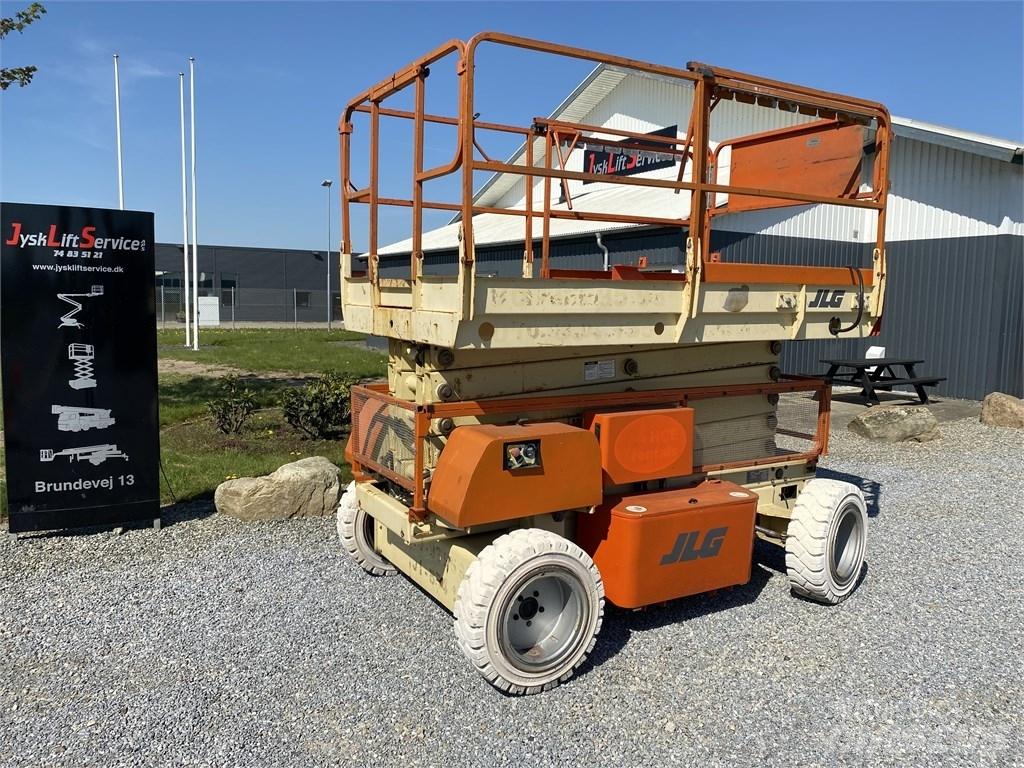 JLG 3969 E Scissor lifts