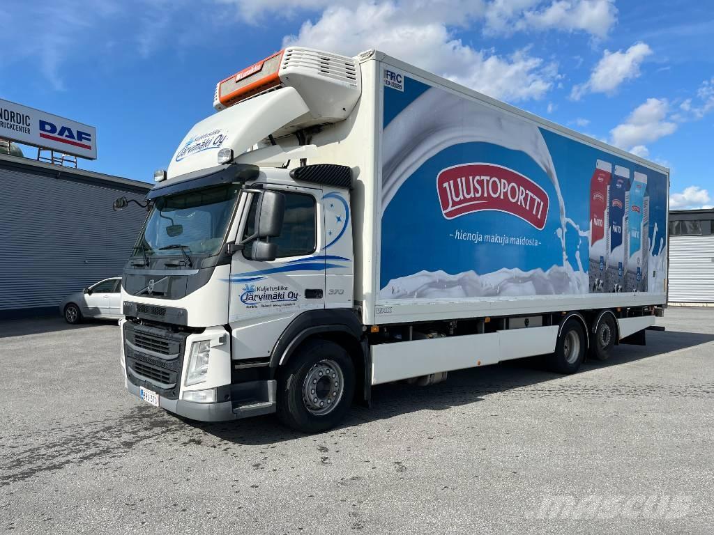 Volvo FM 370 Temperature controlled trucks