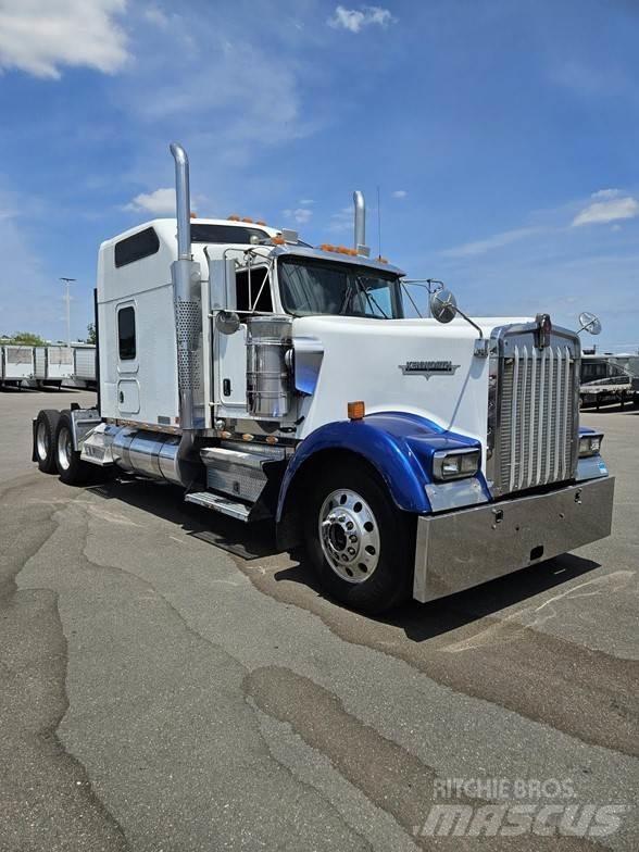 Kenworth W900 Prime Movers