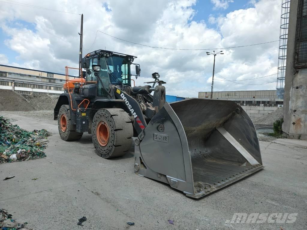 Doosan DL 320-7 Wheel loaders
