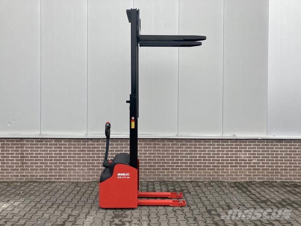 Manitou ES 410 Pedestrian stacker