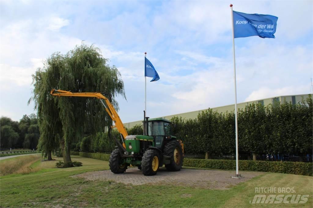 John Deere 4055 Tractors