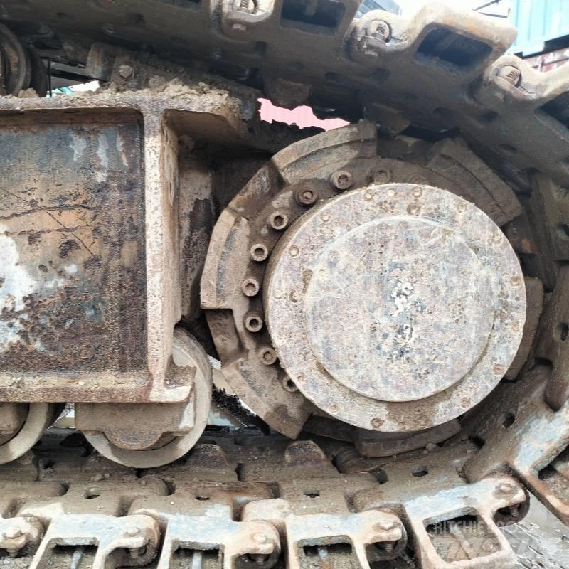 Sany SCC750 Track mounted cranes