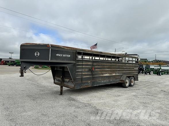  PACESETTER 24 Livestock transport