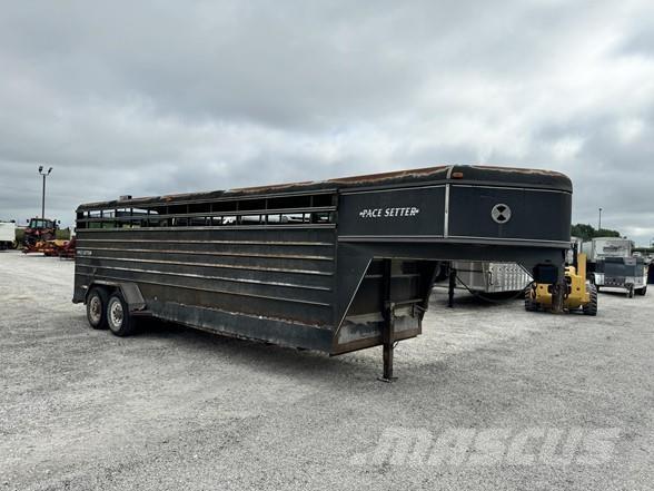  PACESETTER 24 Livestock transport