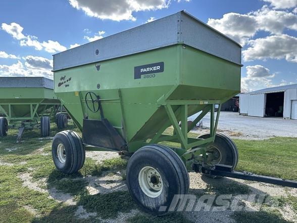 Parker 1180 Grain / Silage Trailers