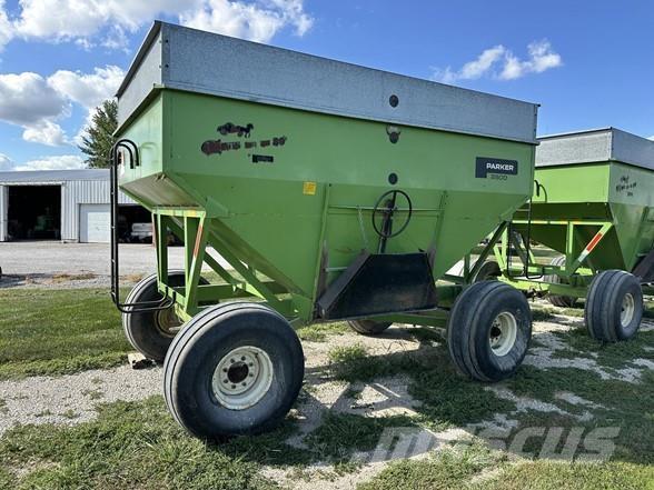 Parker 1180 Grain / Silage Trailers