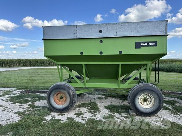 Parker 1180 Grain / Silage Trailers