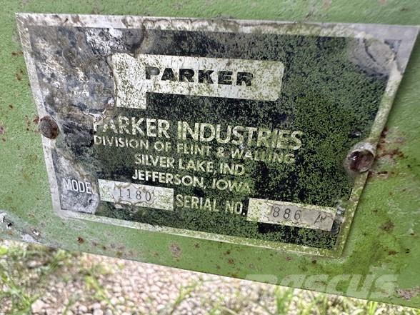 Parker 1180 Grain / Silage Trailers