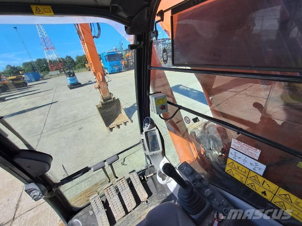 Hitachi ZX210LC-6 Crawler excavators