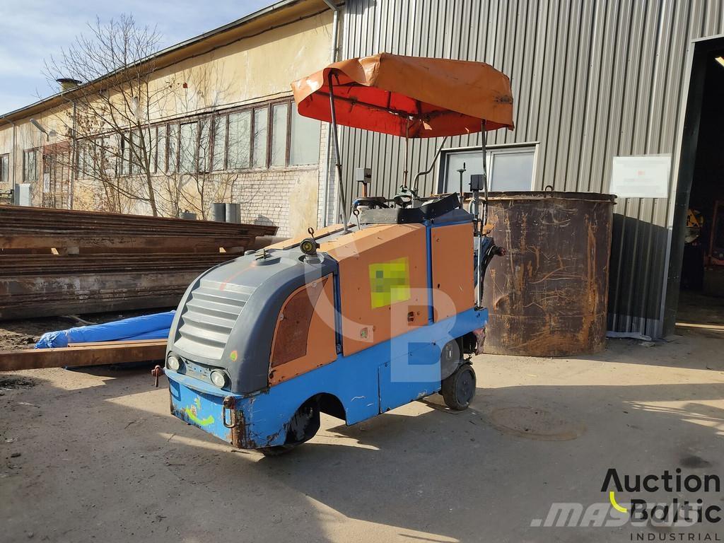 Wirtgen W35DC Asphalt cold milling machines