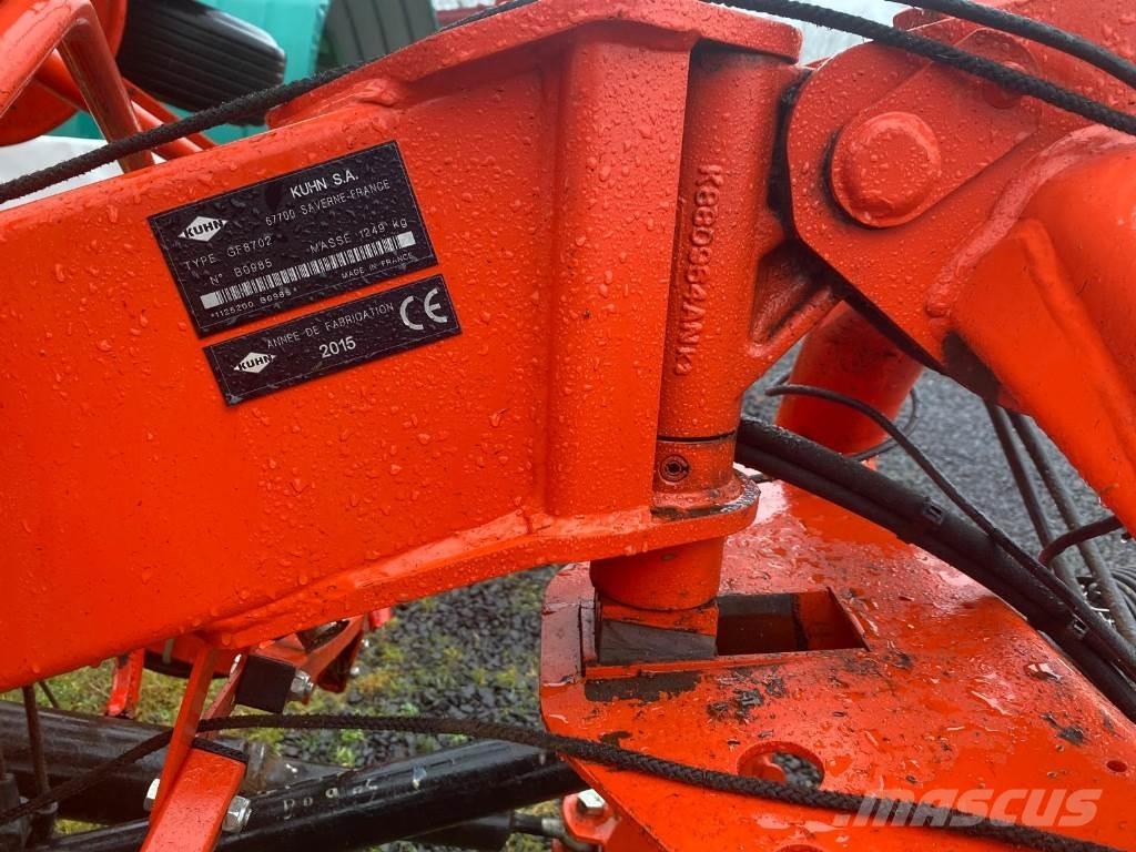 Kuhn GF8702 Rakes and tedders