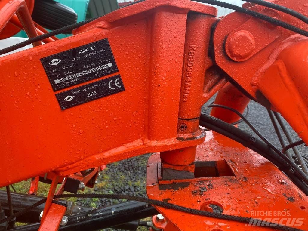 Kuhn GF8702 Rakes and tedders