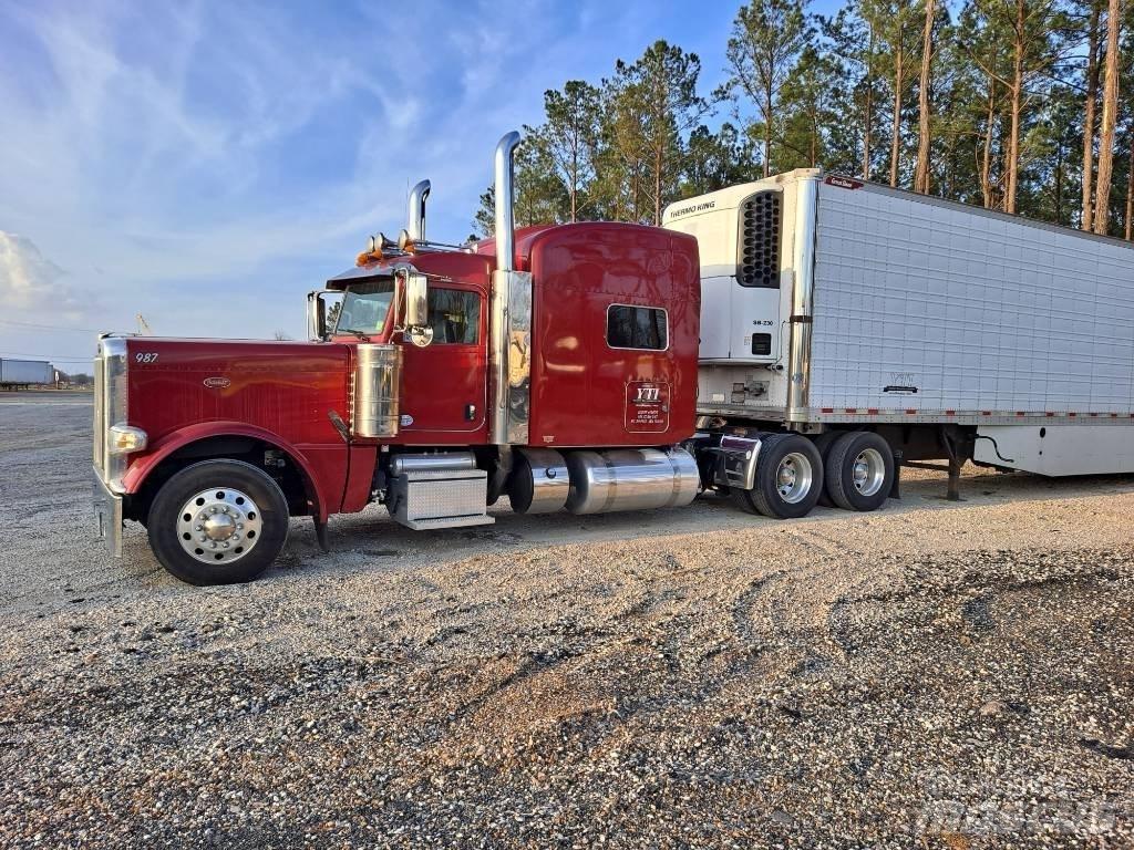 Peterbilt 389 Prime Movers