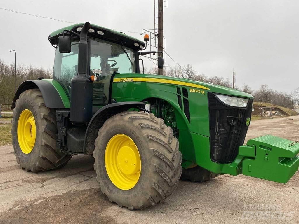 John Deere 8370R Tractors