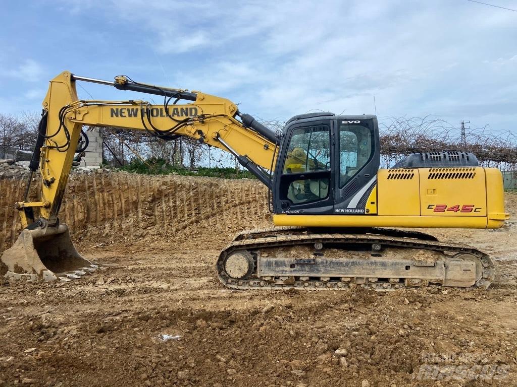 New Holland E245 Crawler excavators