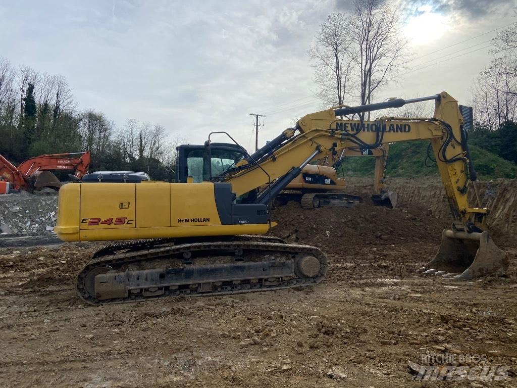 New Holland E245 Crawler excavators