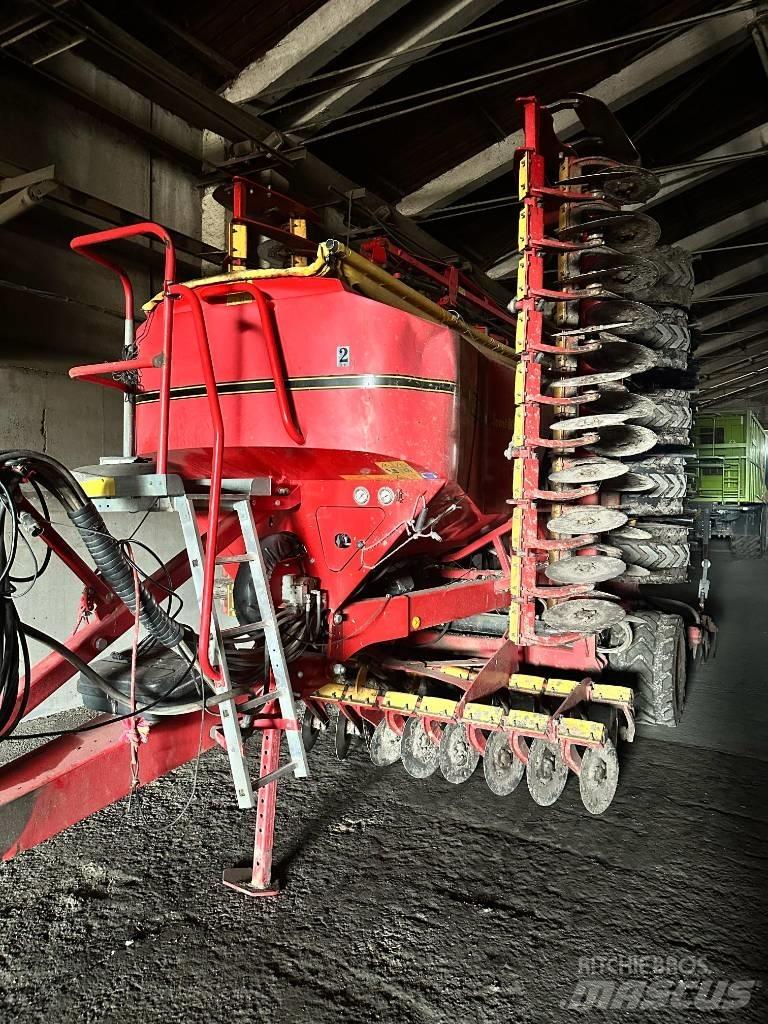 Väderstad Spirit800S Drills