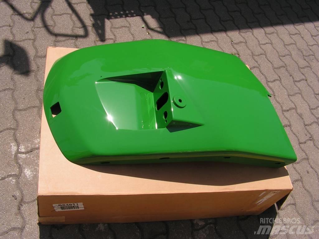 John Deere 8200 Chassis and suspension
