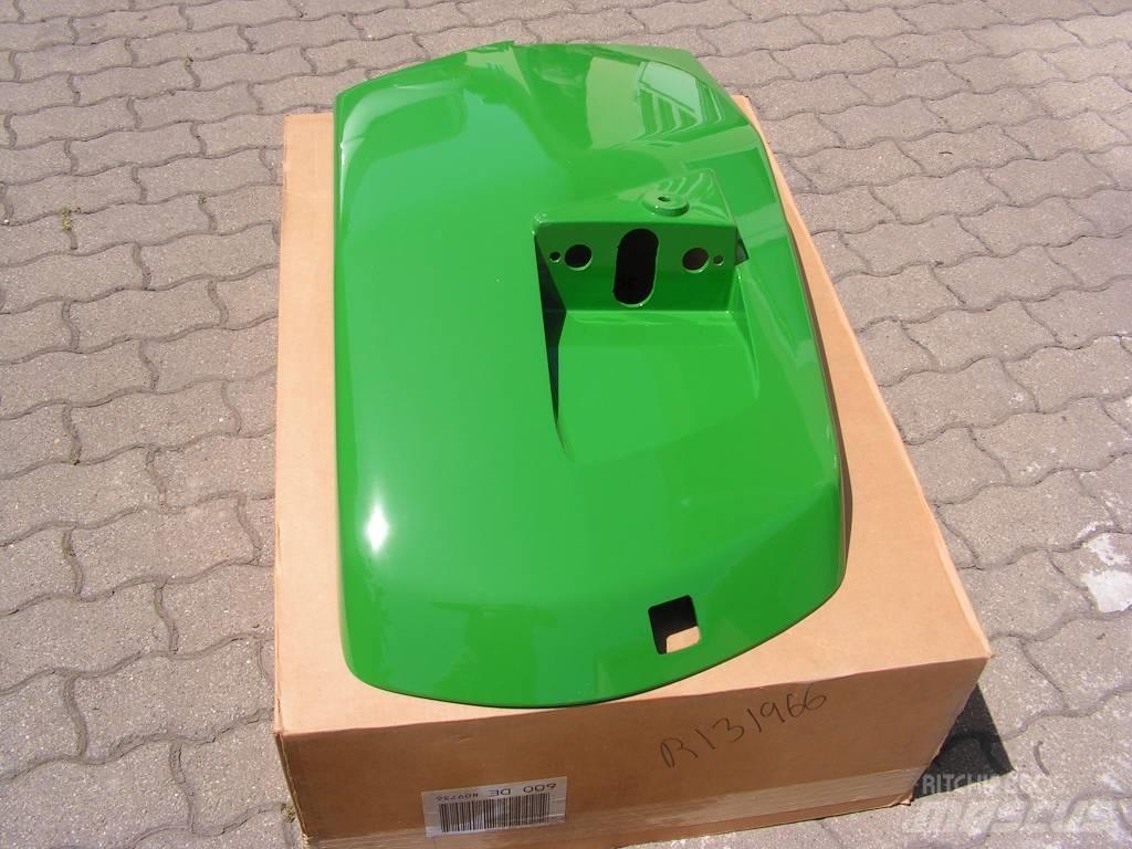 John Deere 8200 Chassis and suspension