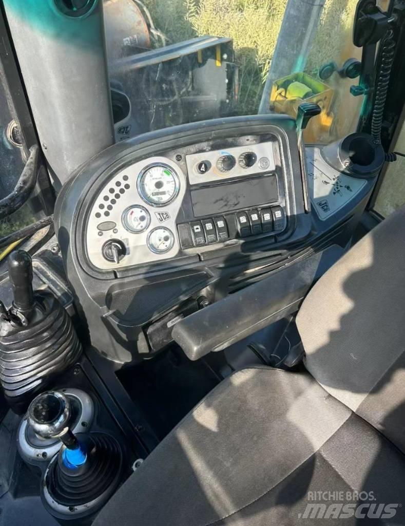 JCB 3 CX Backhoe