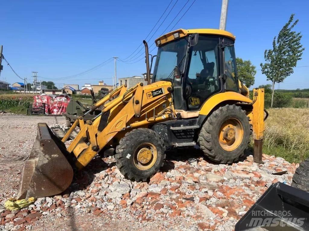 JCB 3 CX Backhoe