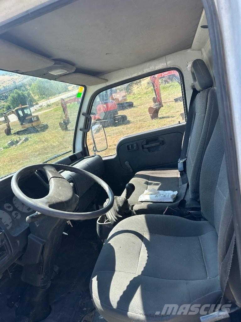 Nissan CABSTAR 35.13 Trailer mounted platforms