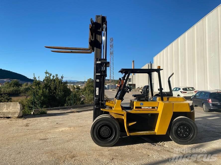 CAT DP 80 Diesel trucks