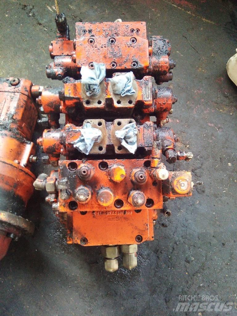 Atlas 1704 LC Hydraulics