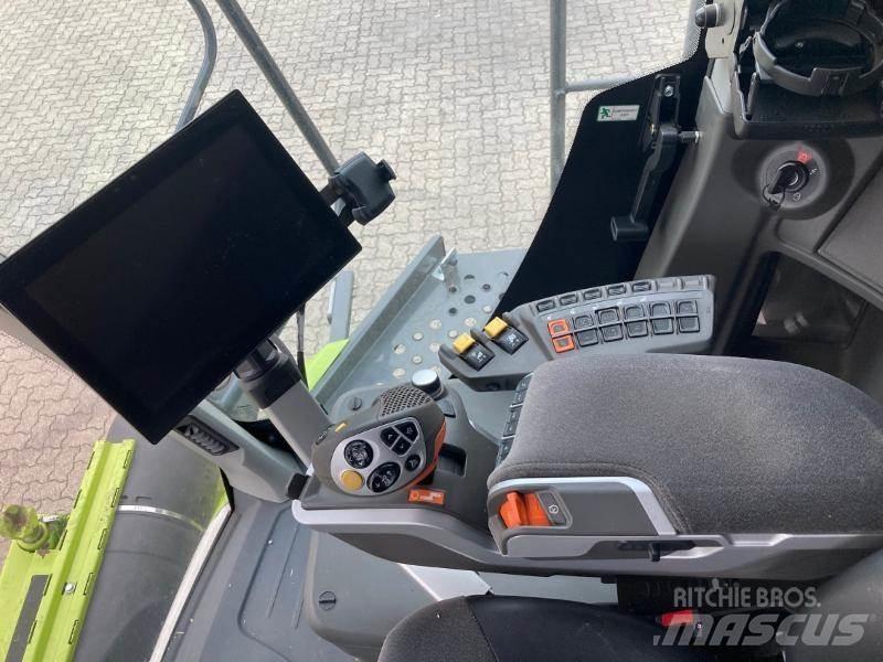 CLAAS LEXION 6700 Combine harvesters