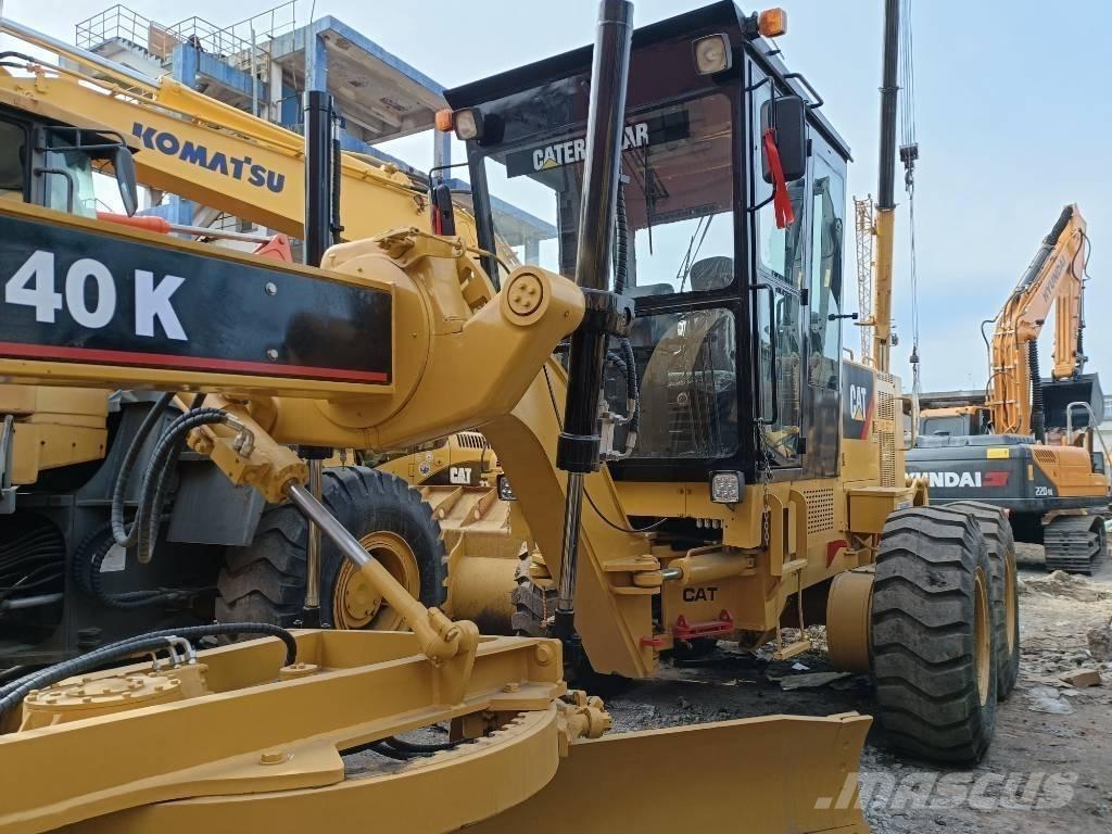 CAT 140K Graders