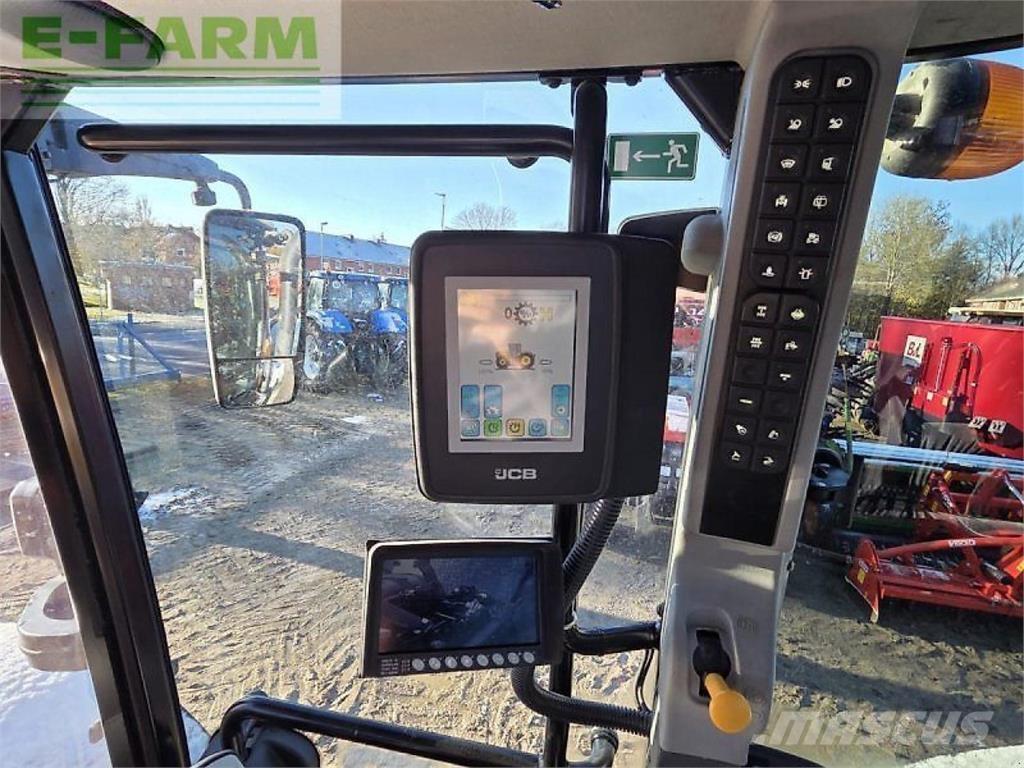 JCB fastrac 8330 Tractors