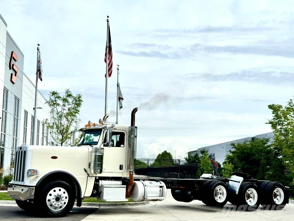 Peterbilt 389 Prime Movers