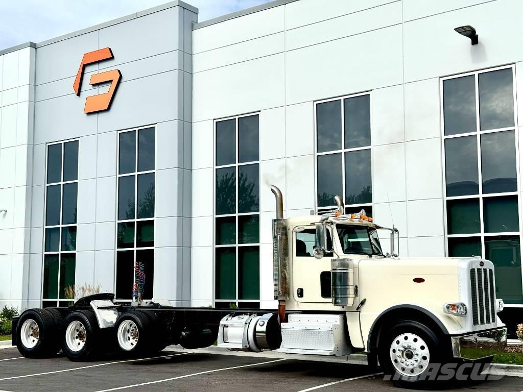 Peterbilt 389 Prime Movers
