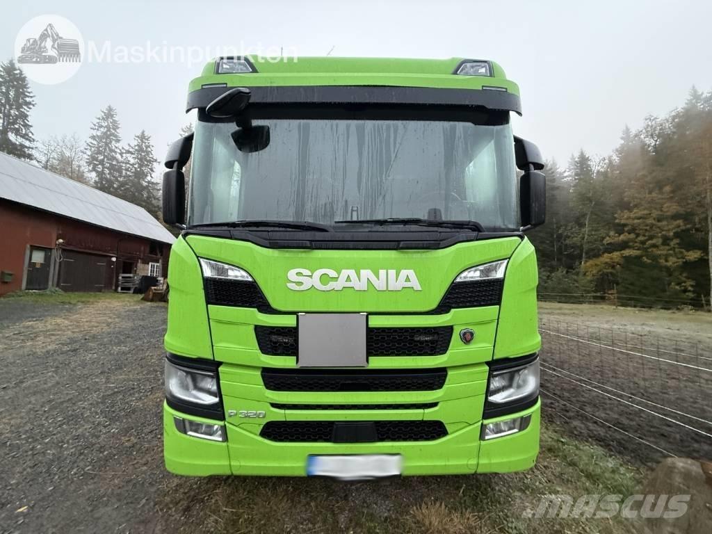 Scania P 320 Box trucks