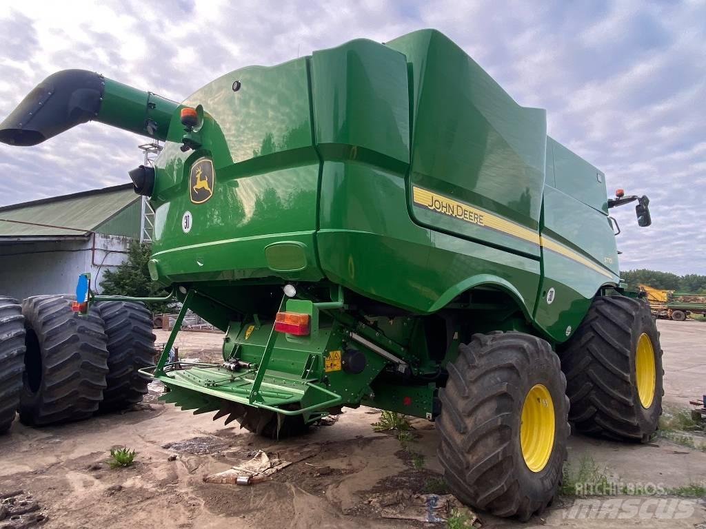 John Deere S770 Combine harvesters